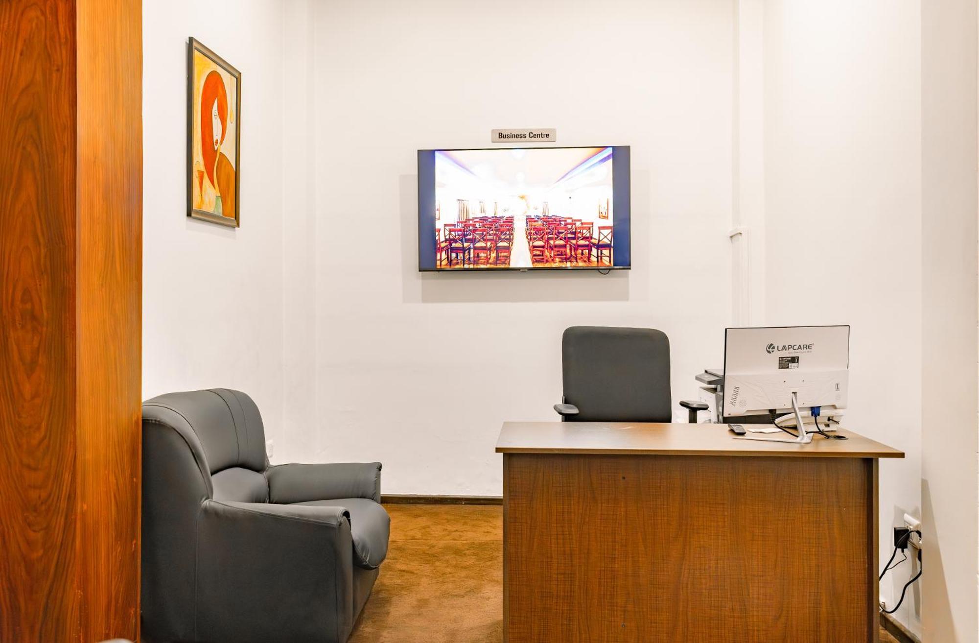 Hotel Narendra Central Muvattupuzha Екстер'єр фото