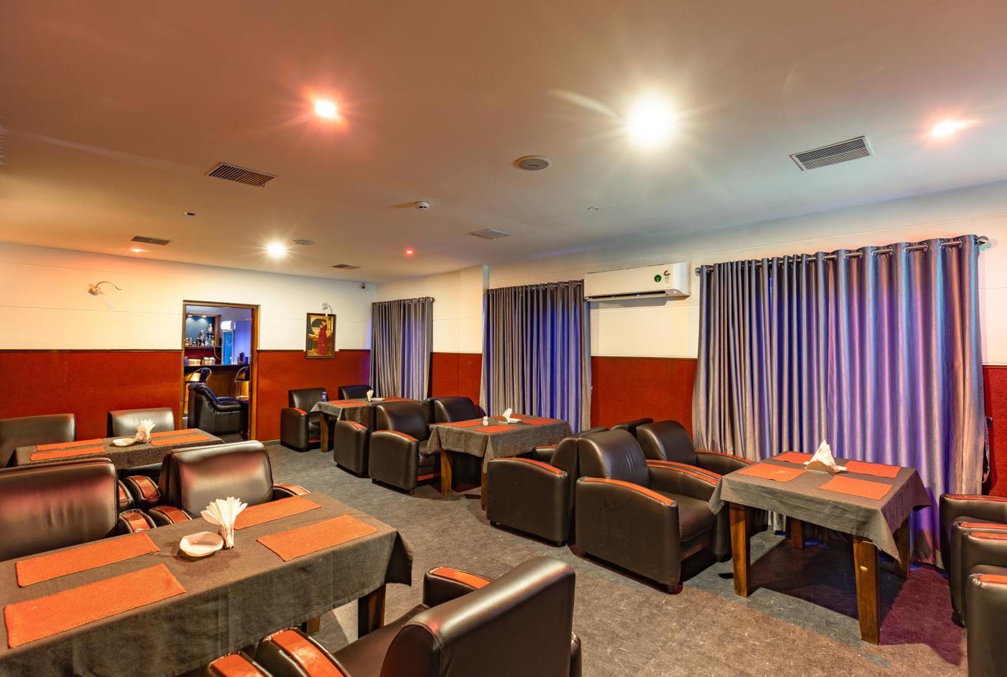 Hotel Narendra Central Muvattupuzha Екстер'єр фото