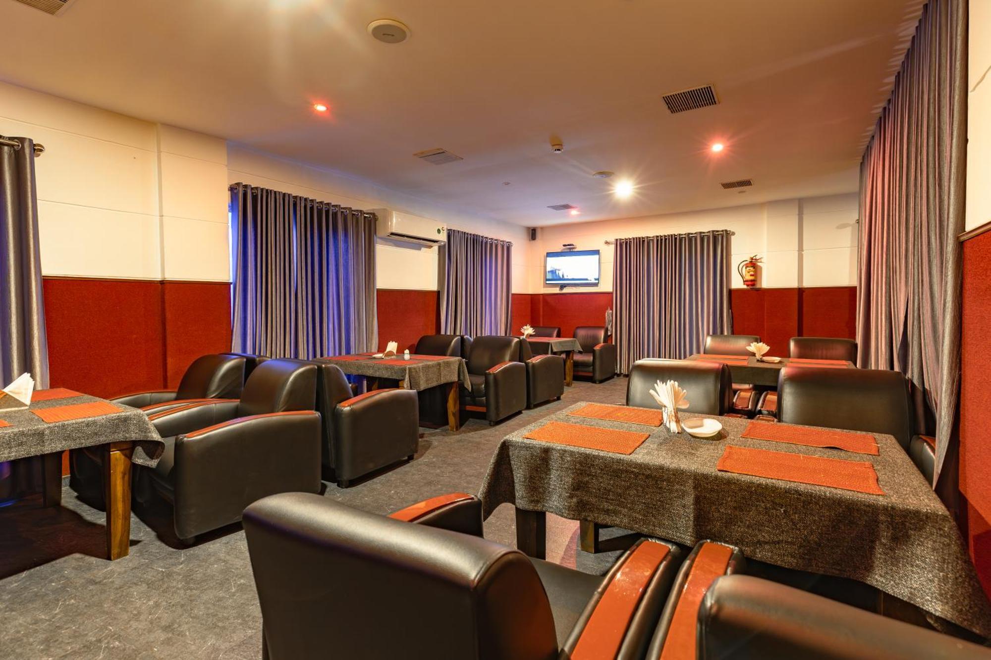 Hotel Narendra Central Muvattupuzha Екстер'єр фото